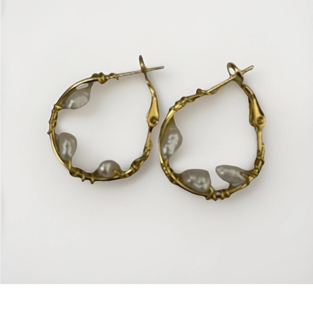 Wire Wrapped Hoop Earrings Chic 18K Gold Plated Genuine Pearl Jewelry